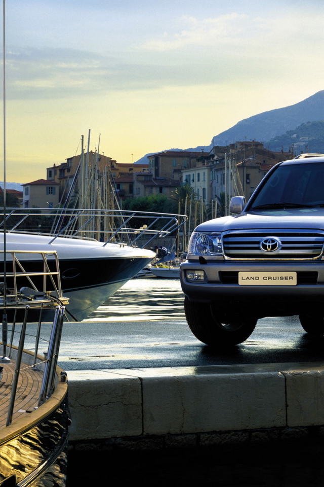 Toyota Land Cruiser 100