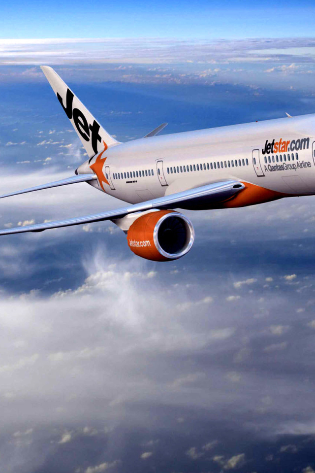 Авиалайнер в небе