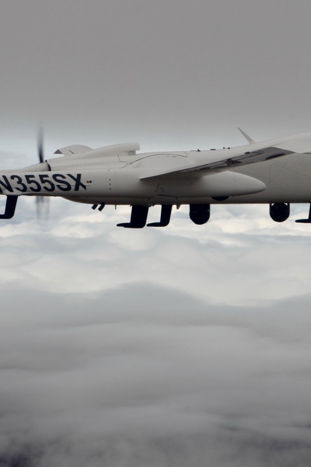 Самолет в небе