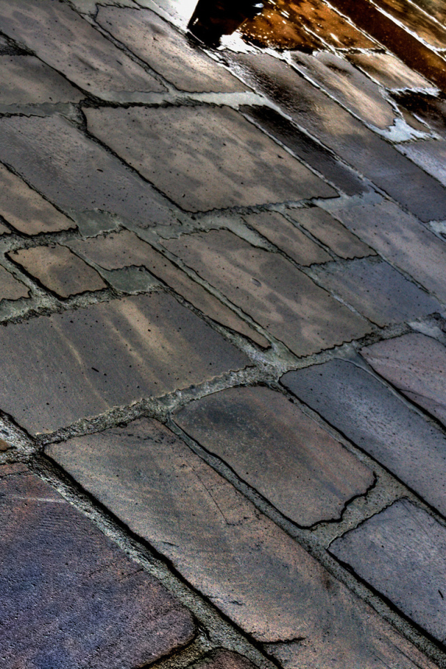 Мостовая после дождя