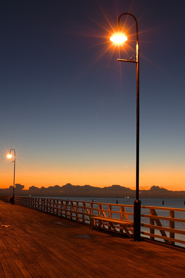 Мост с фонарями