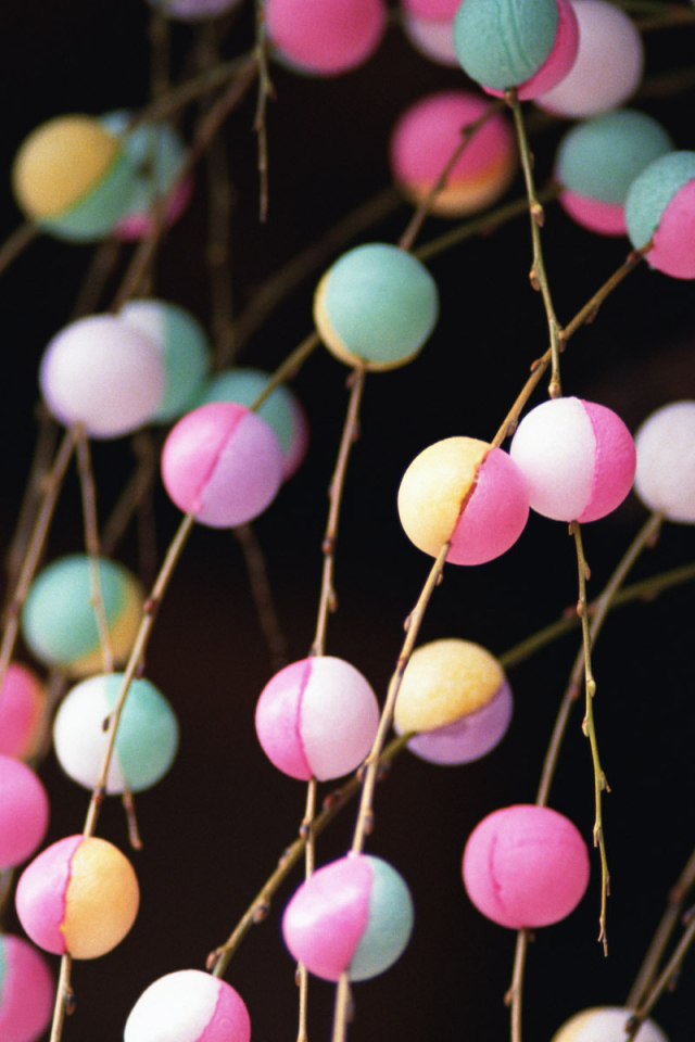 Бусинки на ветках