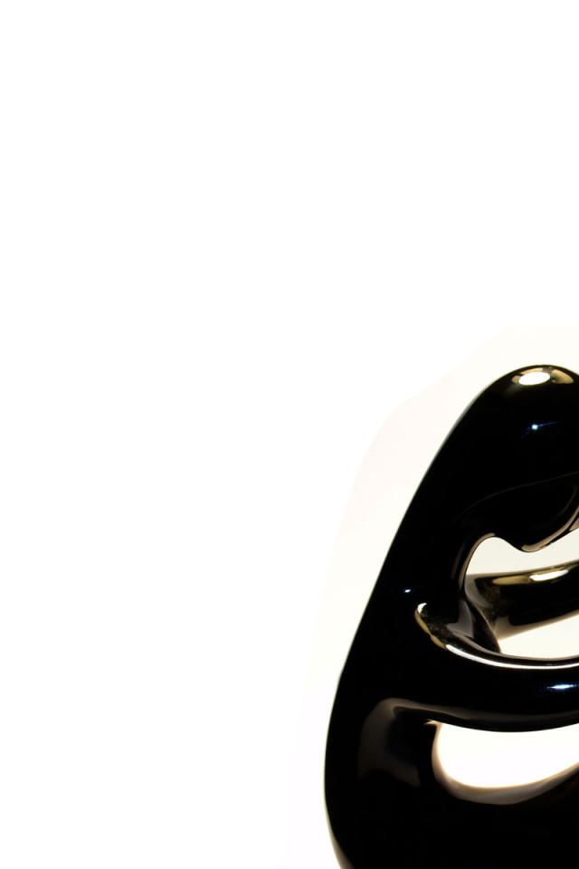 Статуя матери и ребенка