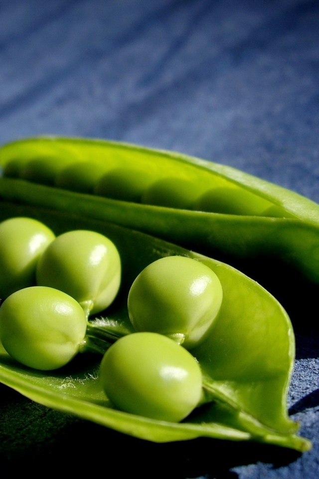 Стручки зеленого горошка
