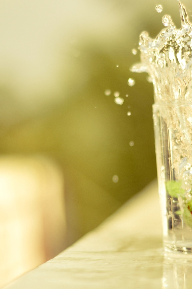 Клубника в стакане