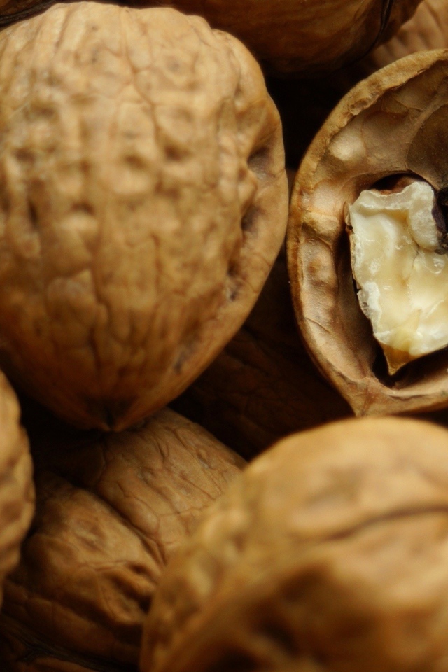 Грецкие орехи