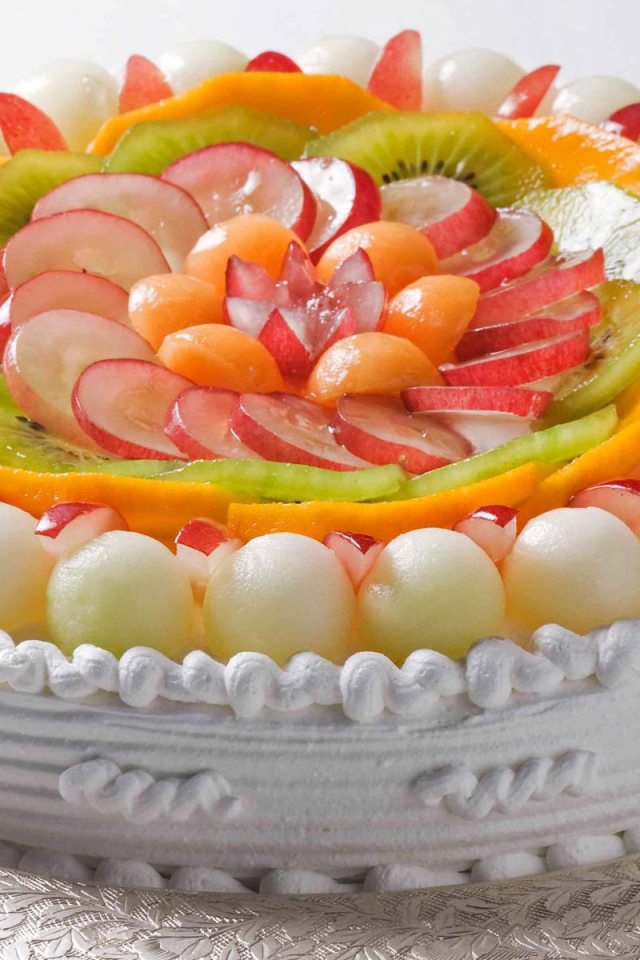 Воздушный торт с фруктами