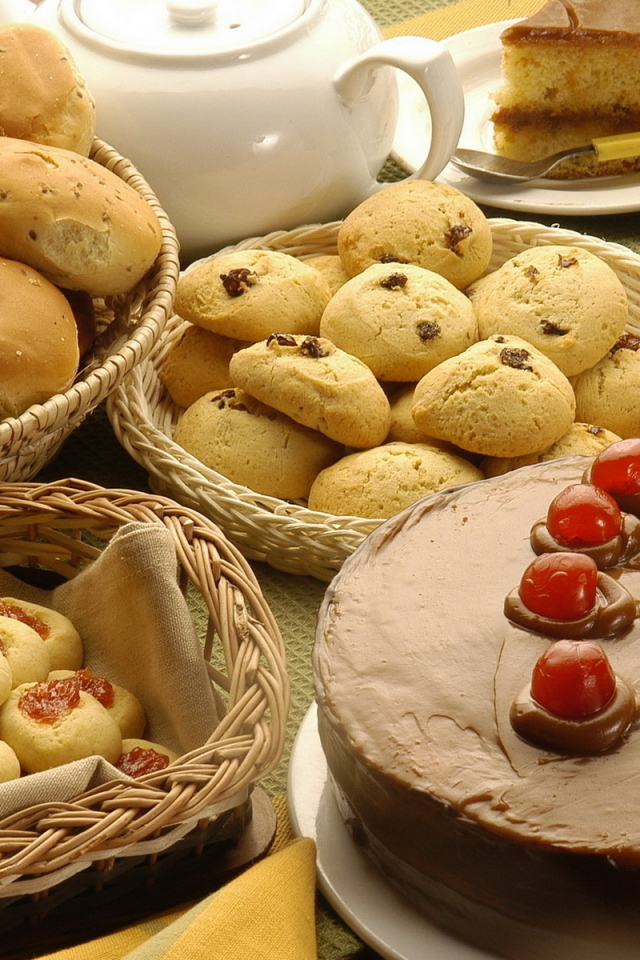 Торт, пирожное и булочки
