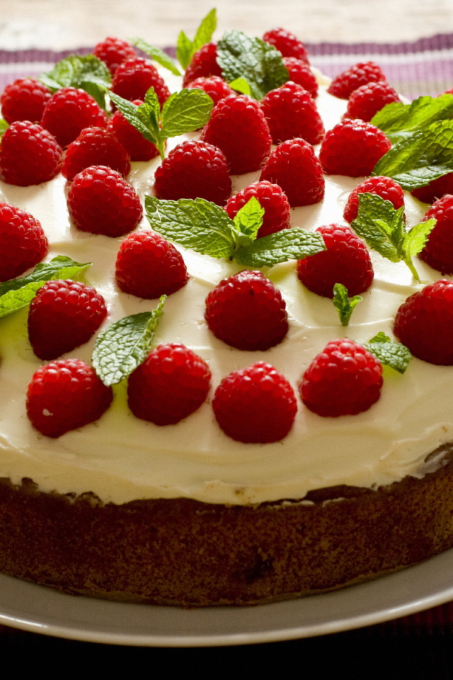 Тортик с малиной