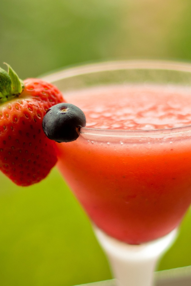 Клубничный коктейль