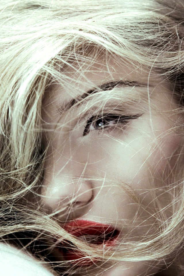 белокурая Rosie Huntington Whiteley