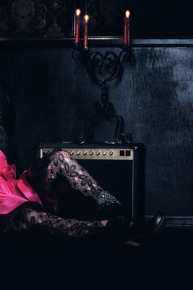 белокурая Candice Accola