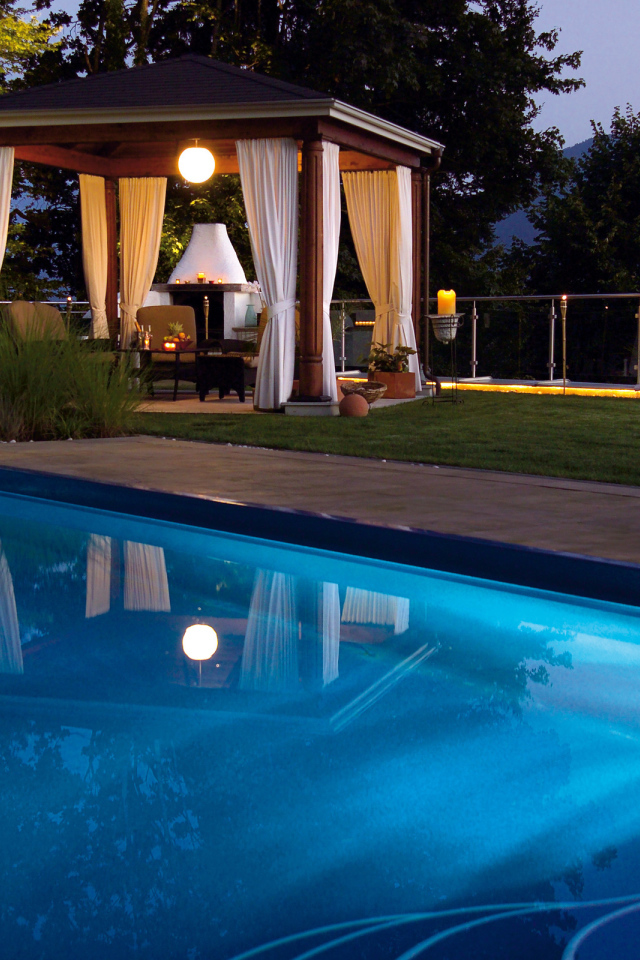 Бассейн в горах