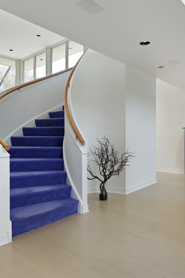 Лестница на второй этаж