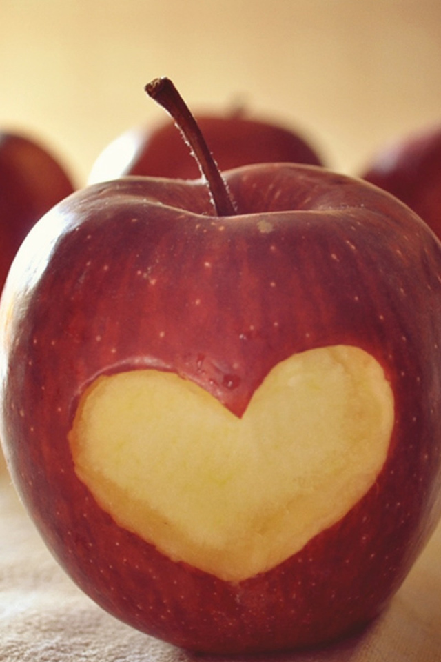 Яблоко любви