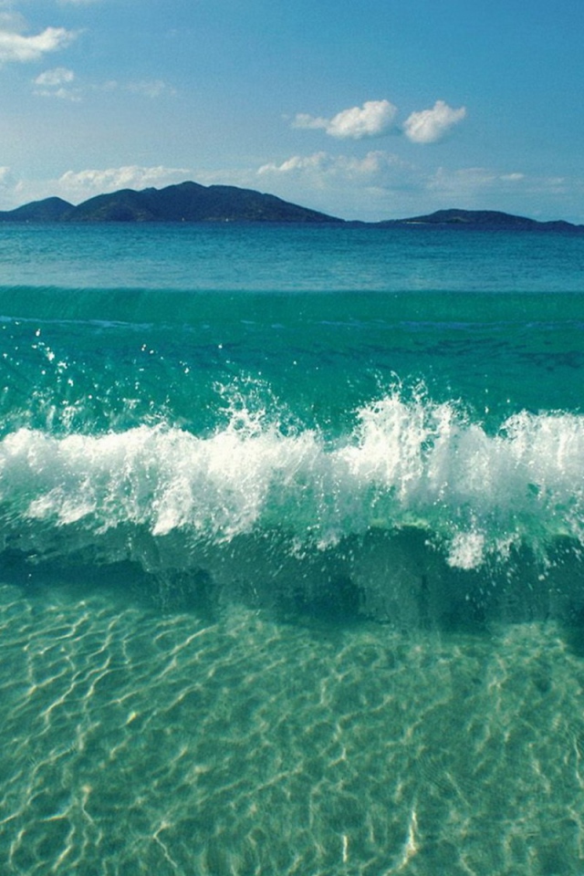 Голубая морская вода