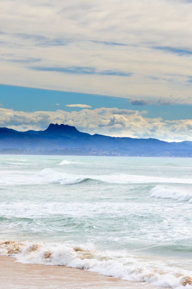 Песчанный пляж