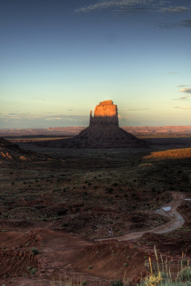 Пустынный пейзаж