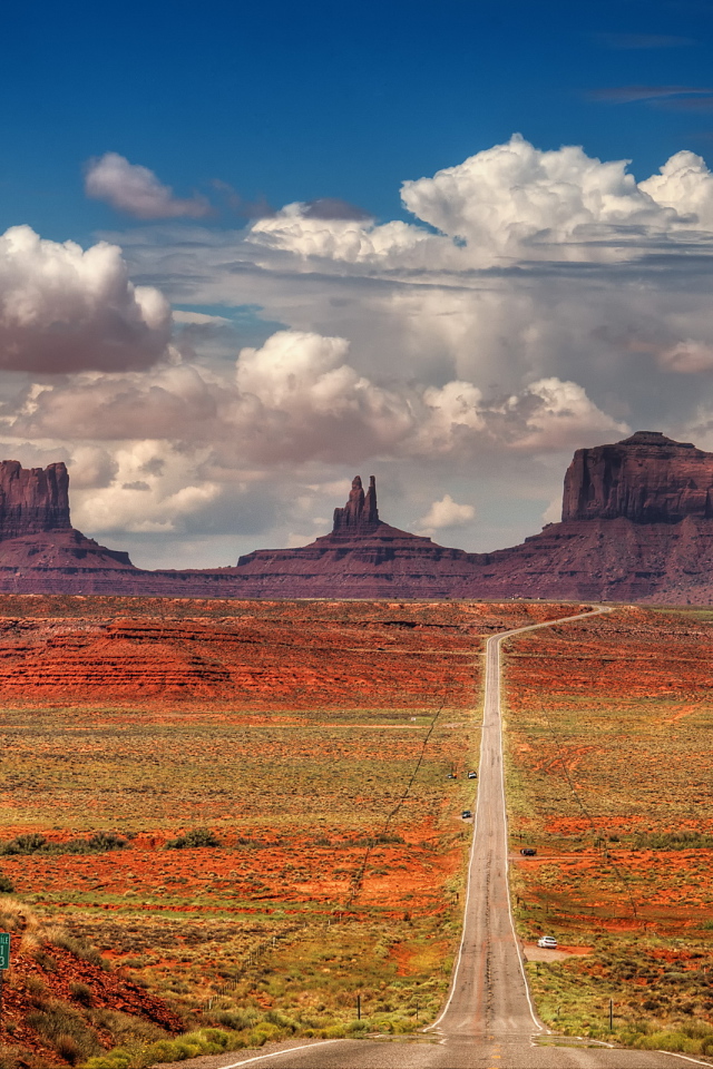 Дорога в пустыне