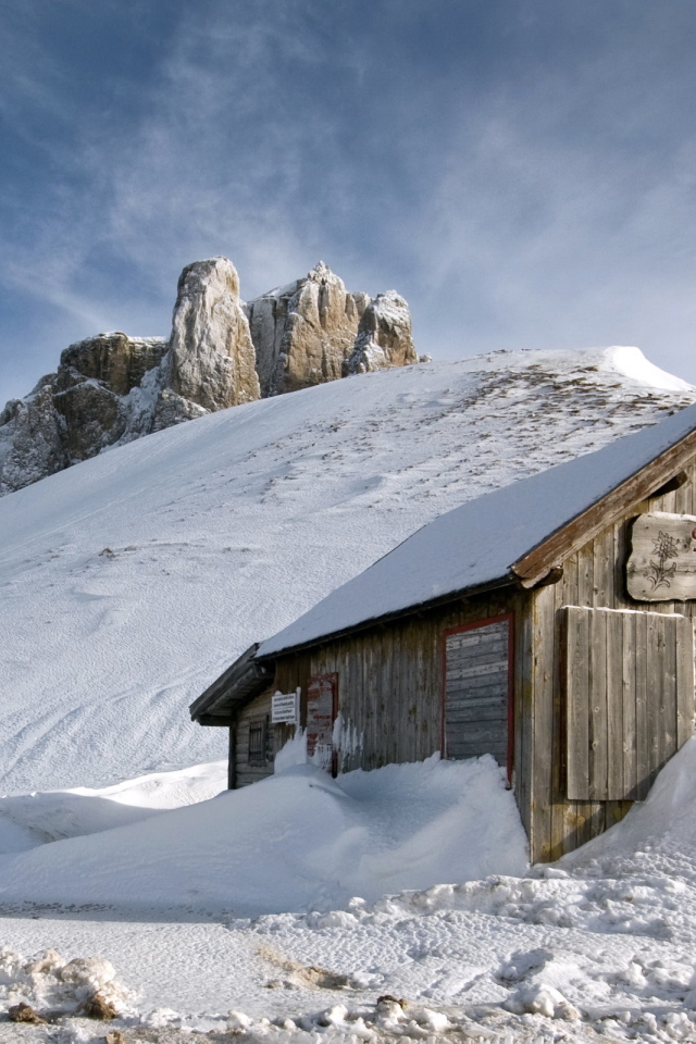 Сарай в горах