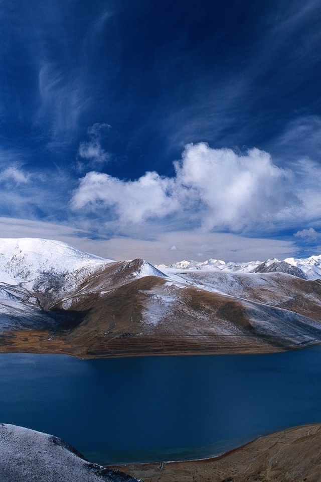 Горная долина и река