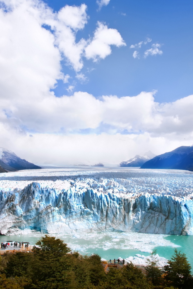 Горы и ледник