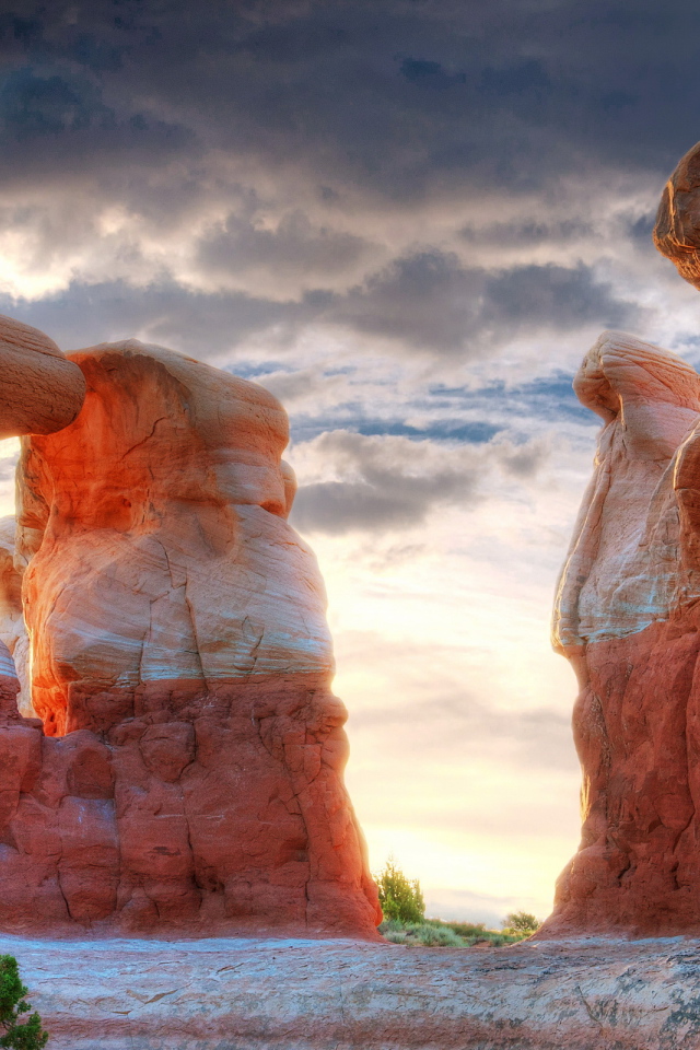 Каменные утесы