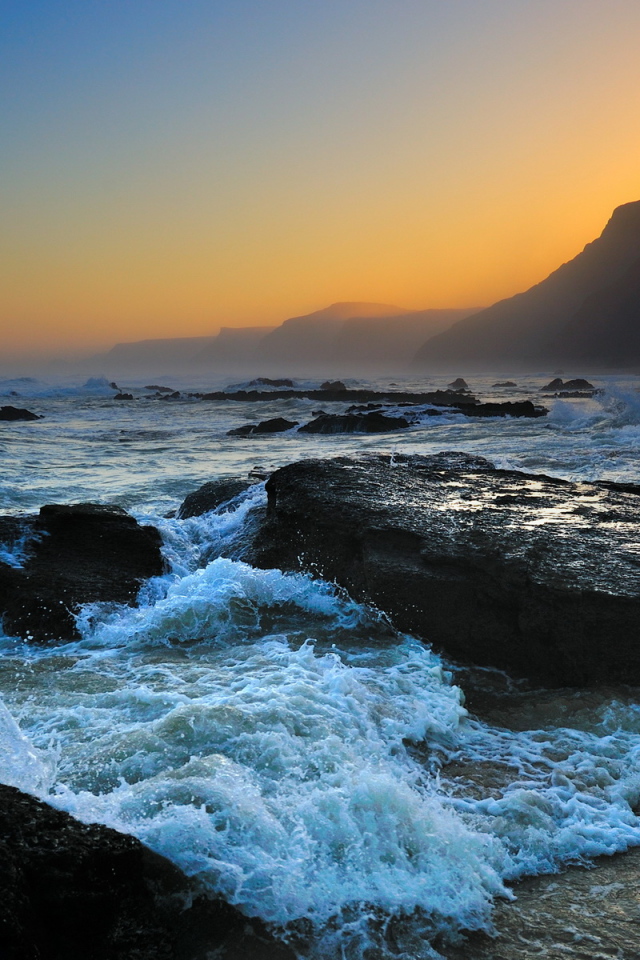 Побережье на закате