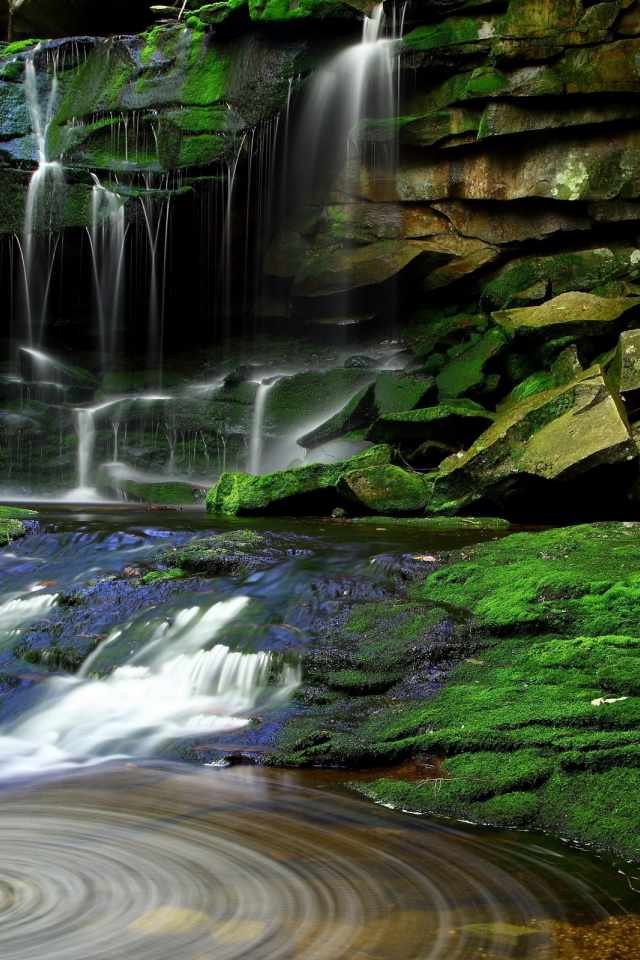 Струящийся ручей