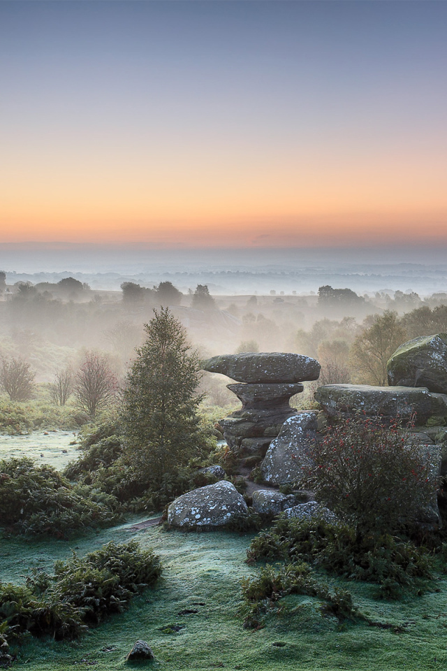 Холмы в тумане