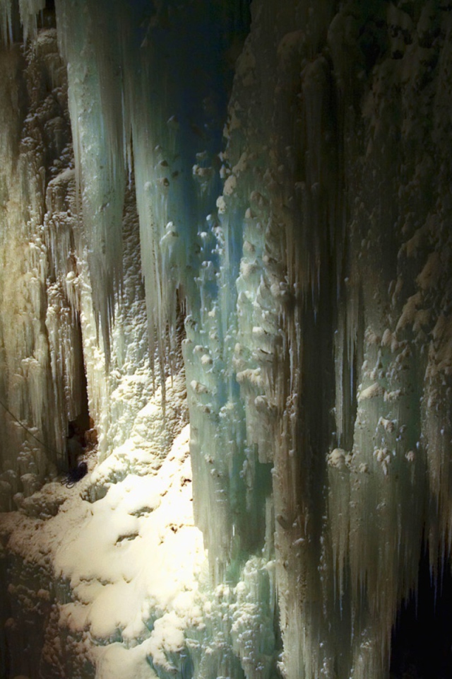 Ледяная пещера