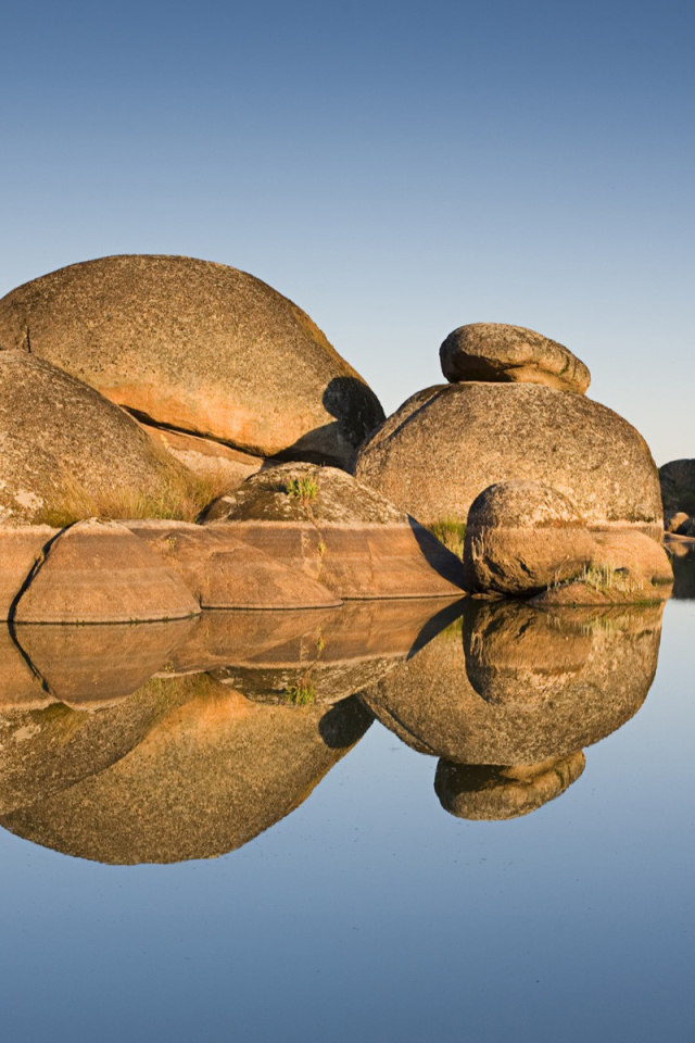 Большие валуны