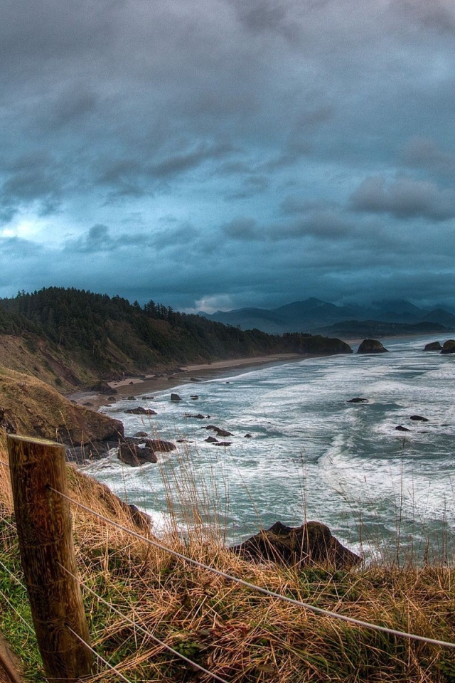 Тропинка на побережье