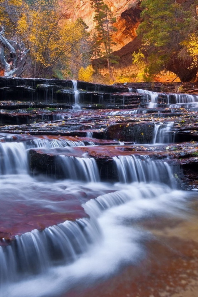 Бегущий ручей