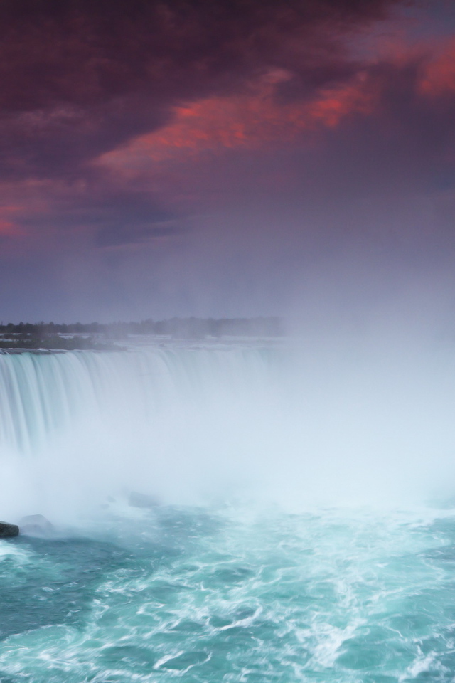 Порог на реке