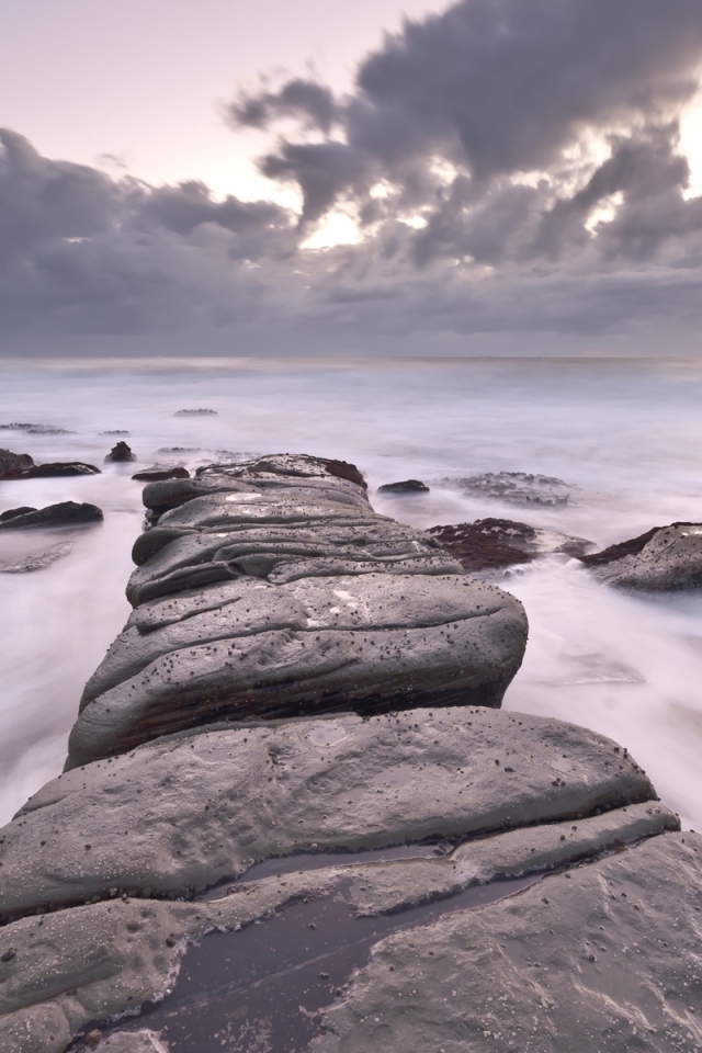 Камни в море