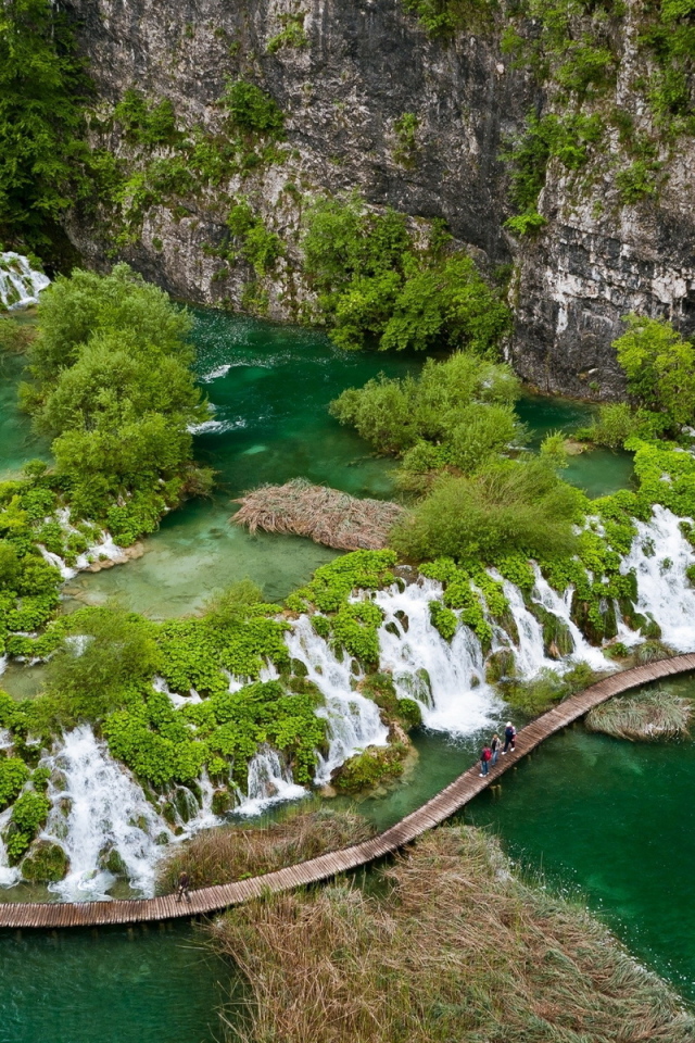 Речка в порогах