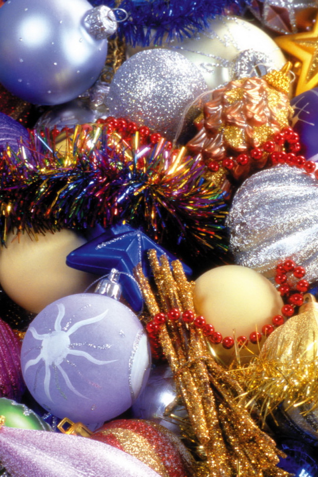 Новогодние игрушки