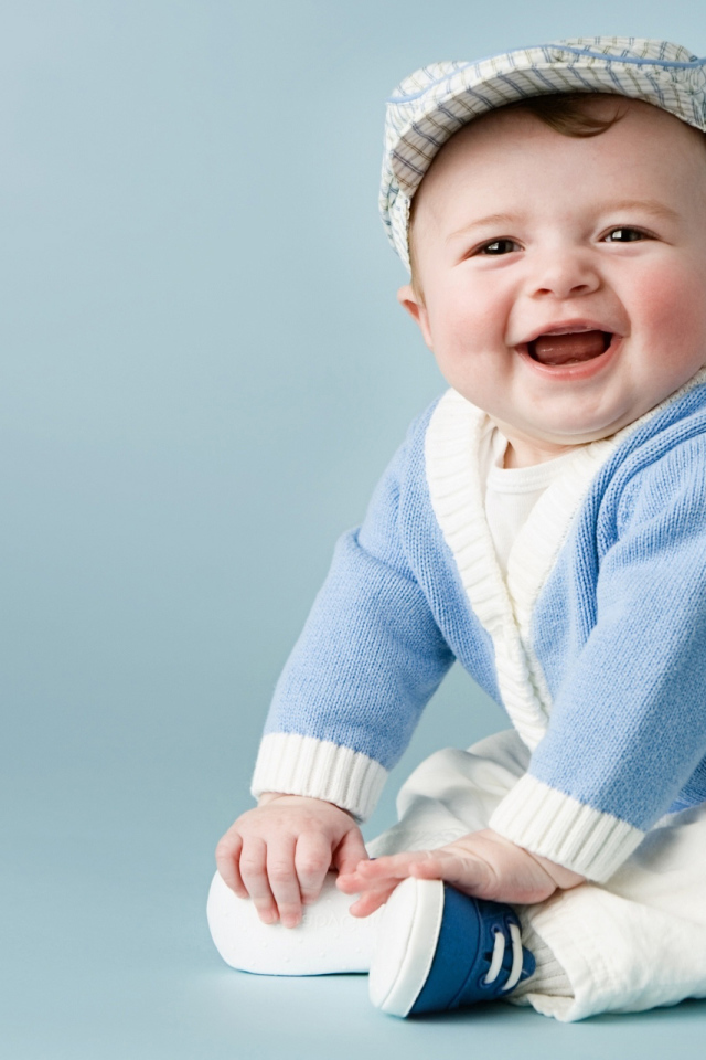 Улыбающийся малыш