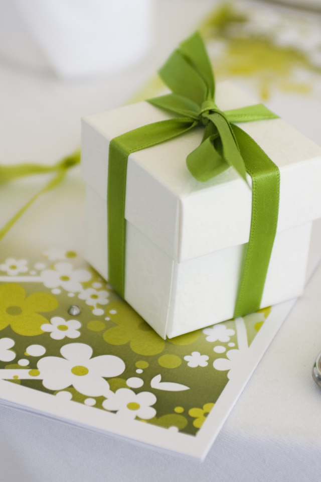 Весенний подарок