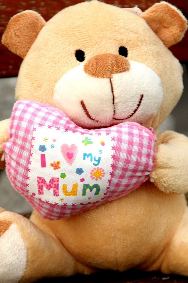 Плюшевый медведь