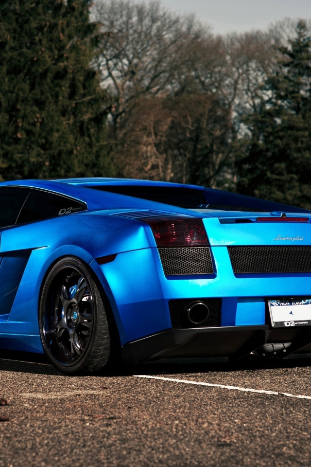 Синий Lamborghini GALLARDO