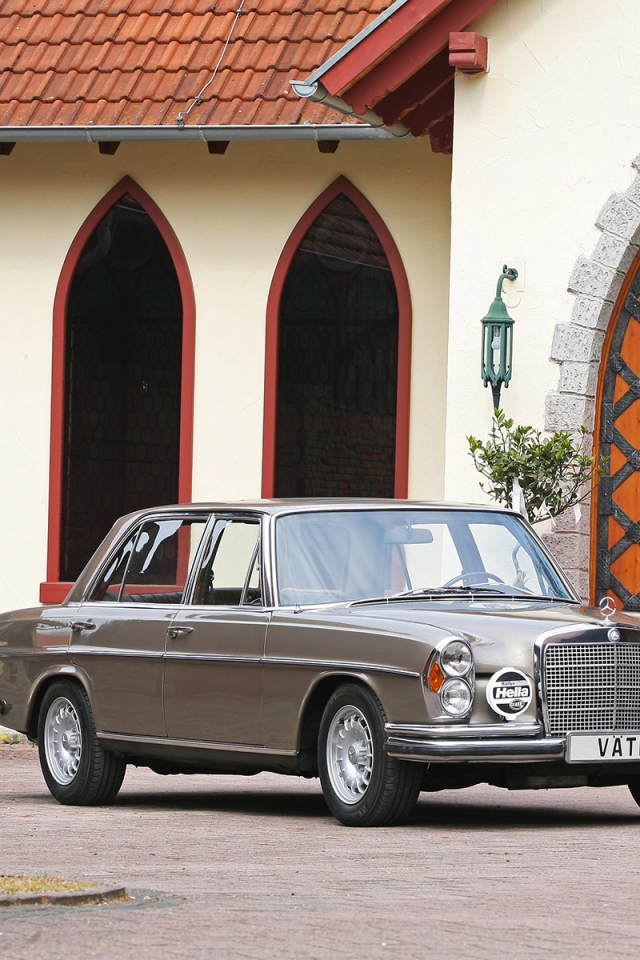 Mercedes Benz 300 SEL