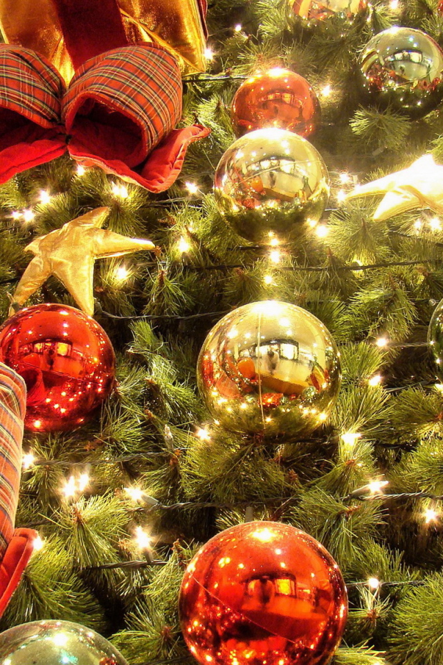 Украшенная елка