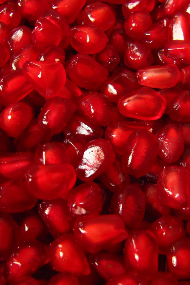 Ягоды граната