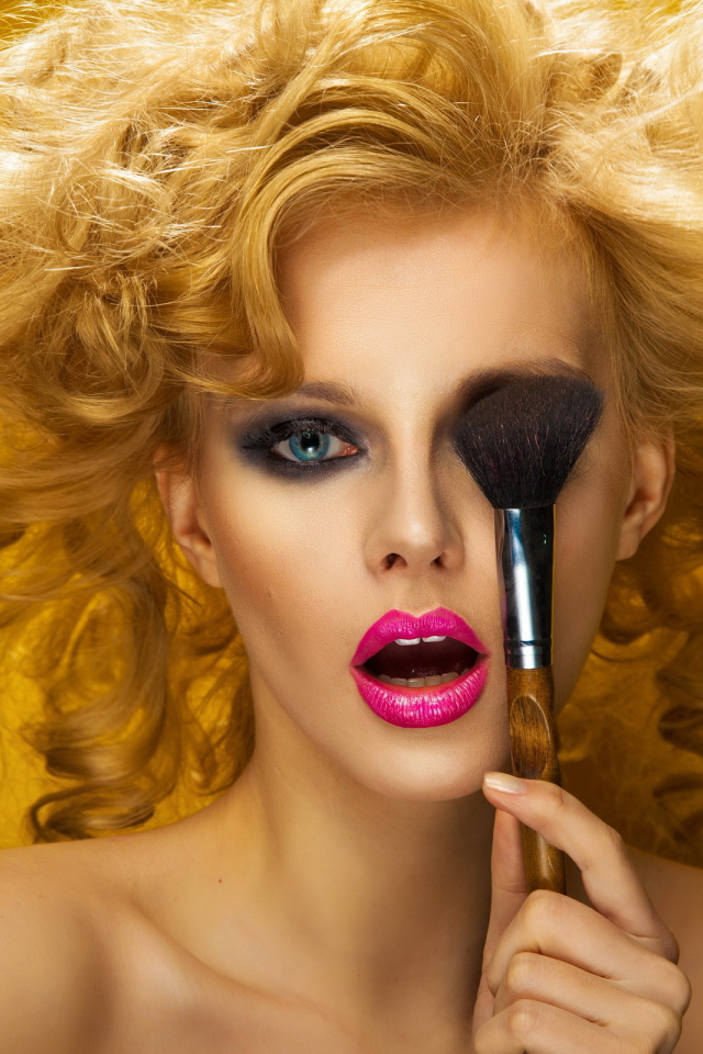 Красивая модель