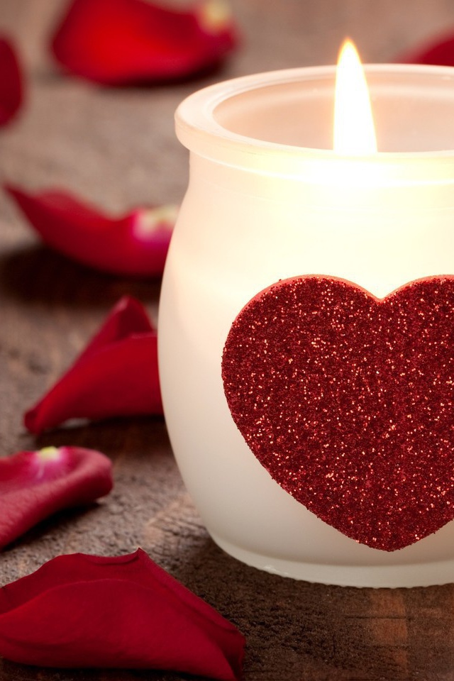 Свеча с сердечком