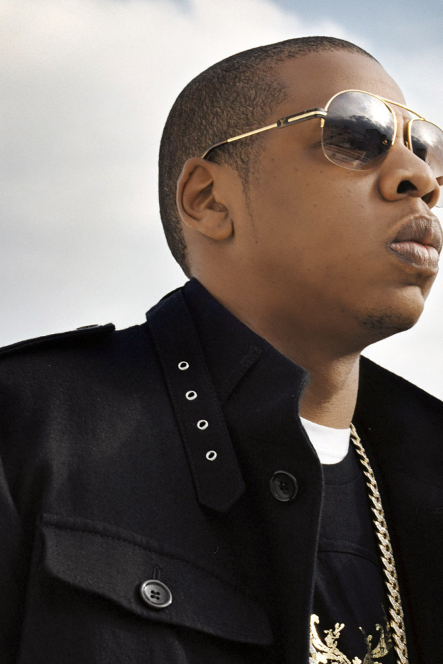 Мужчина в очках