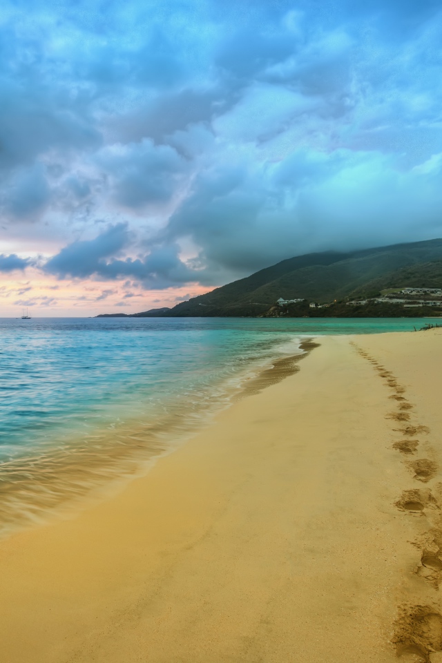 Удивительный пляж