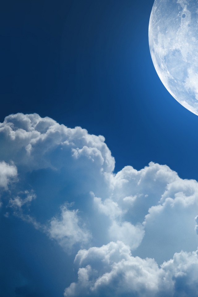 Облака и луна